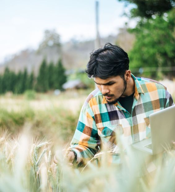 vasmala-aboutus-1500x1647