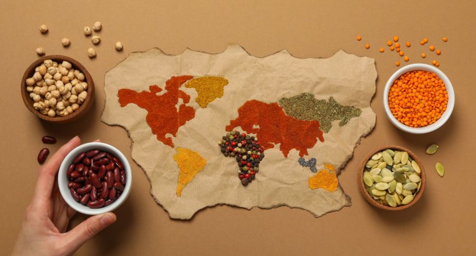 vasmala-homepage-map-spices-hand-1500x806